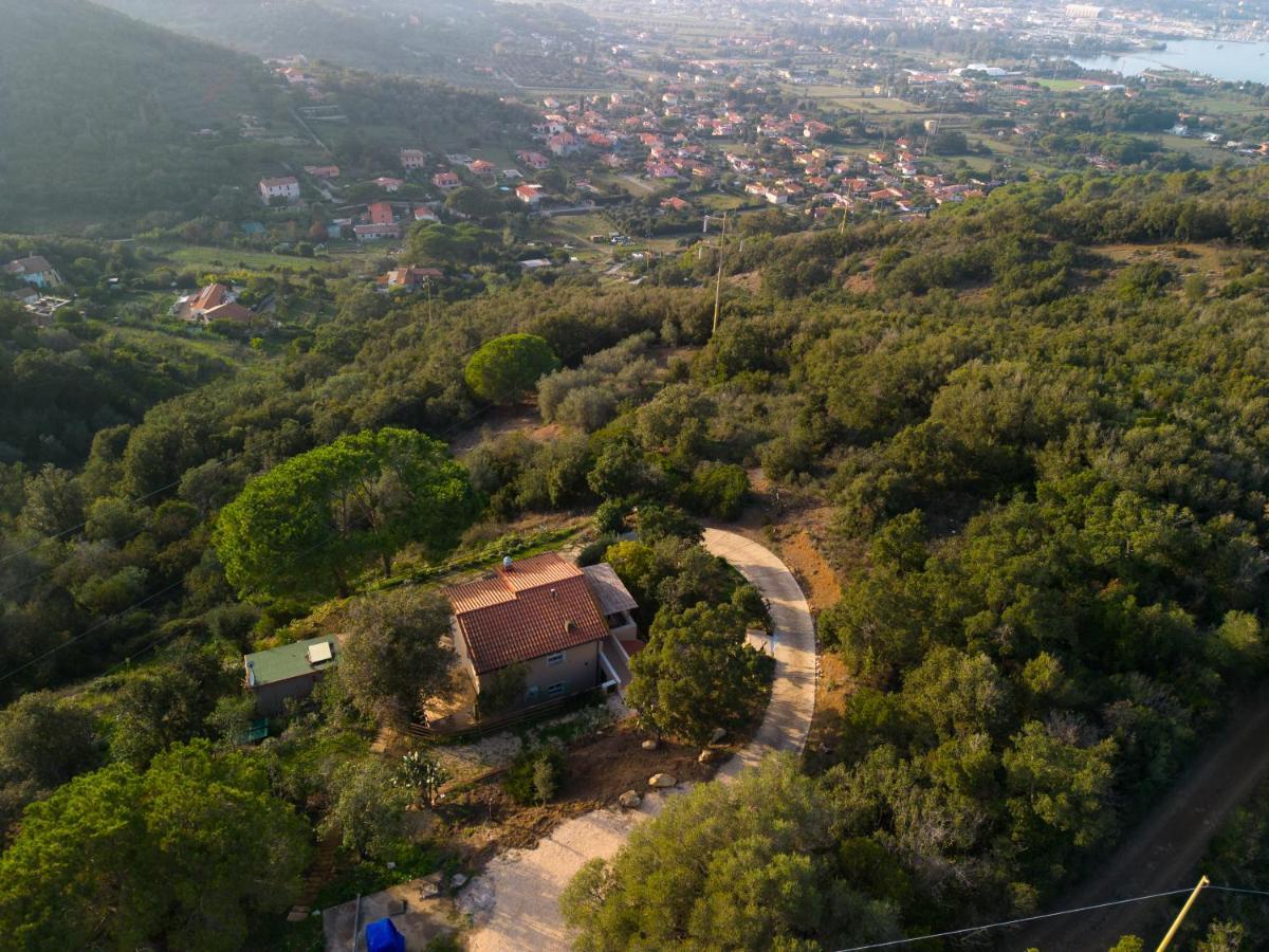 Villa Elicriso Charme E Nature-Goelba Portoferraio Exterior photo