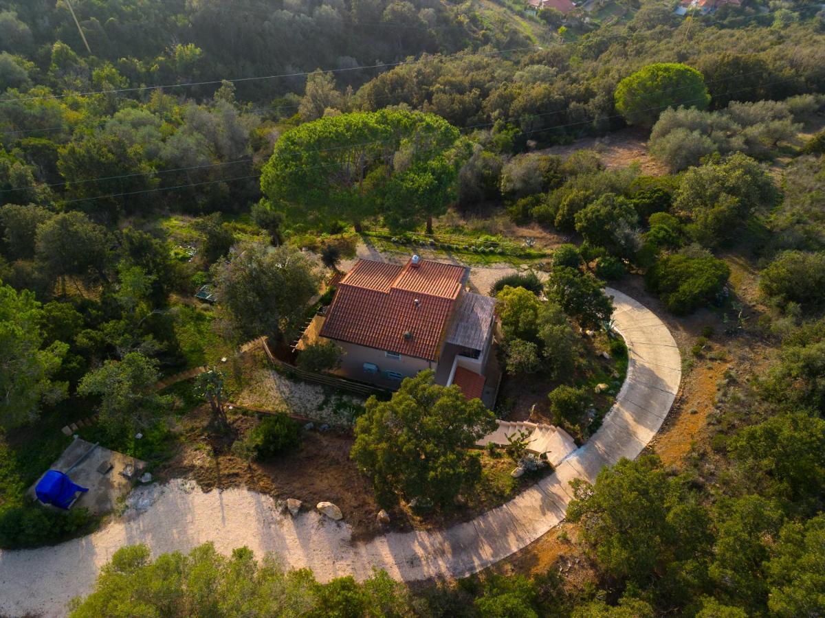 Villa Elicriso Charme E Nature-Goelba Portoferraio Exterior photo